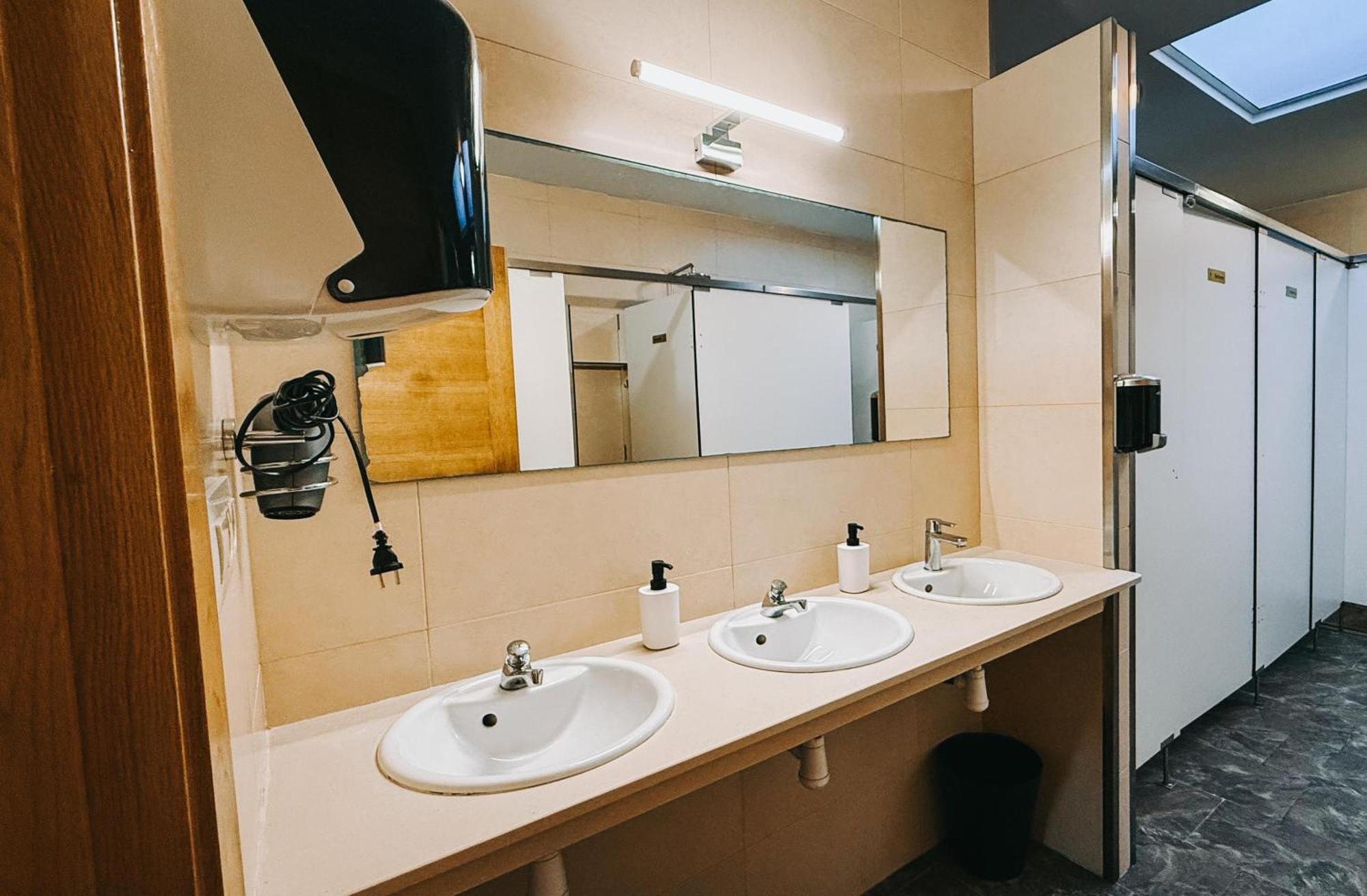 Albergue Lecer Sobrado Porta Dış mekan fotoğraf
